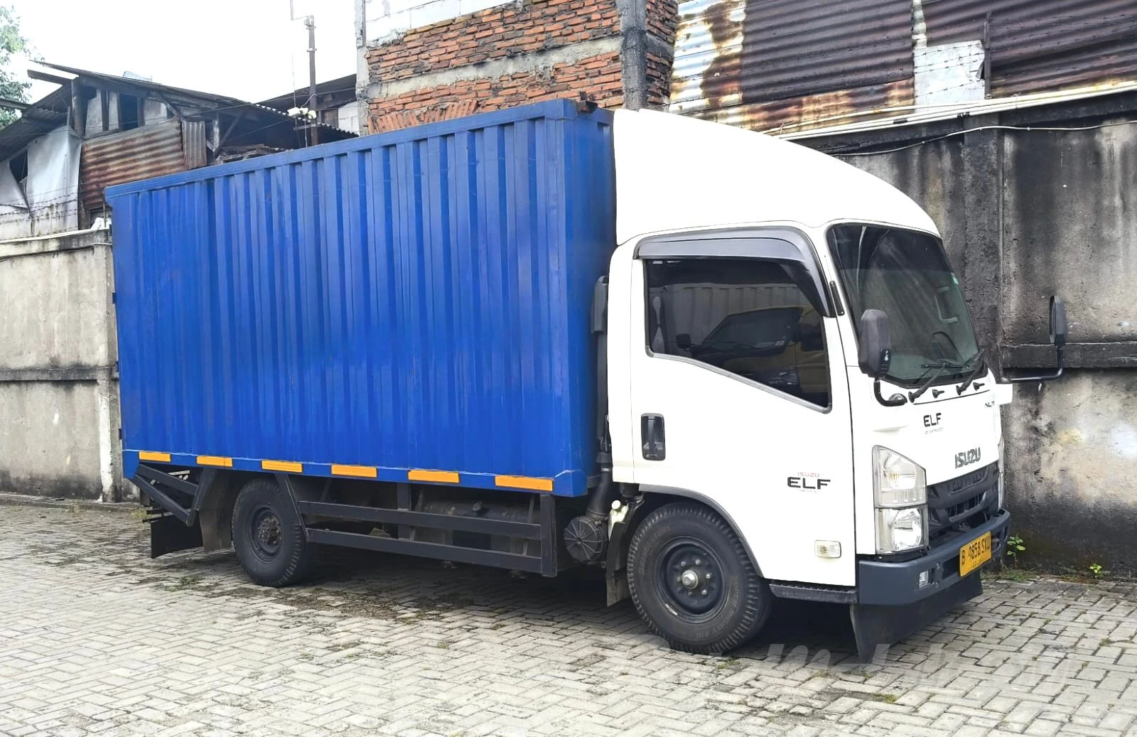 Isuzu Elf Nlr Long Box Besi 2022
