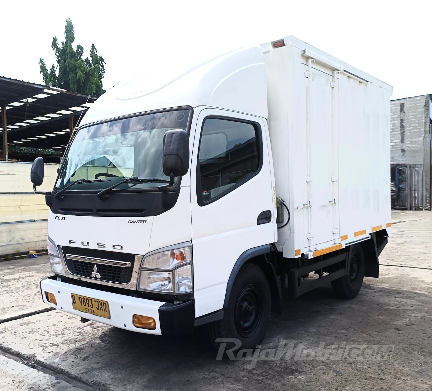 Mitsubishi Coltdiesel Canter FE 71 2023