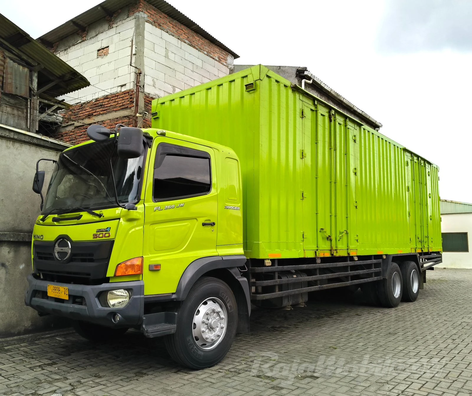 Hino FL 260 JW 2022
