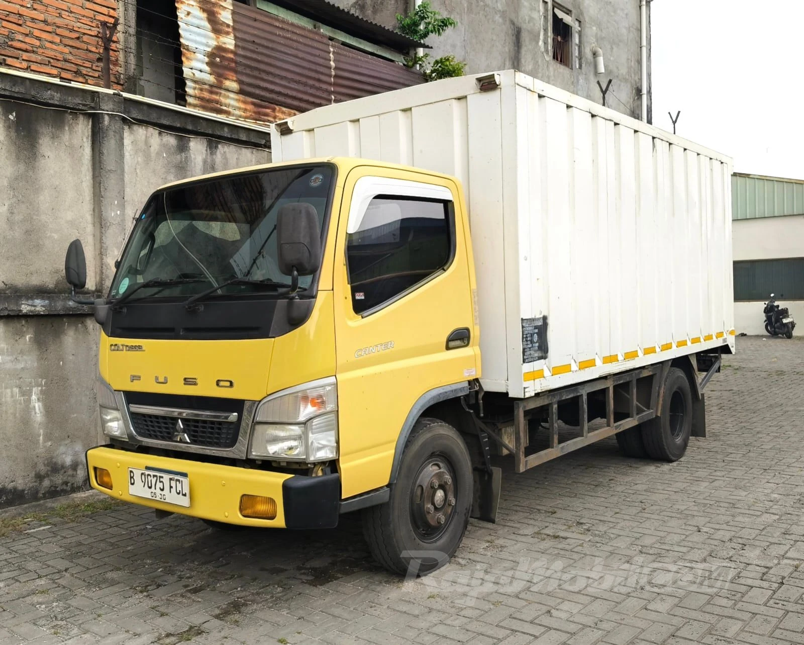 Mitsubishi COLTDIESEL FE73 2020
